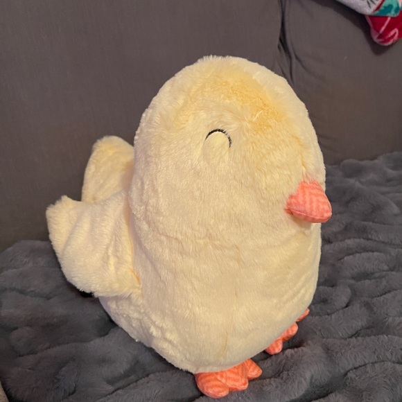 Cupcakes & Cashmere Easter Chick Faux Fur Plush Pillow NWT - Picture 5 of 6